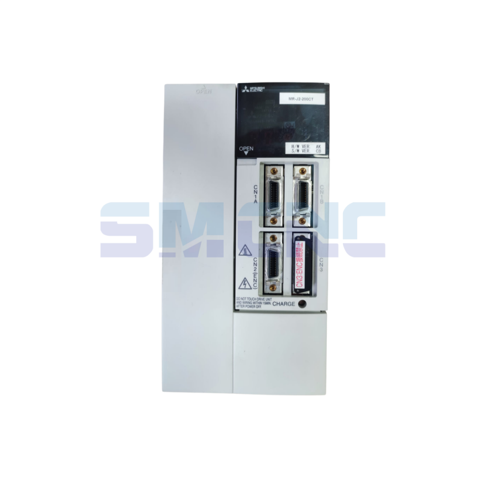 MR-J2-200CT Mitsubishi Servo Sürücü ön görünüm