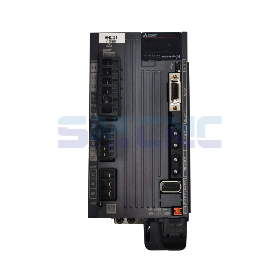 MR-J4-200B Mitsubishi Servo Sürücü ön görünüm