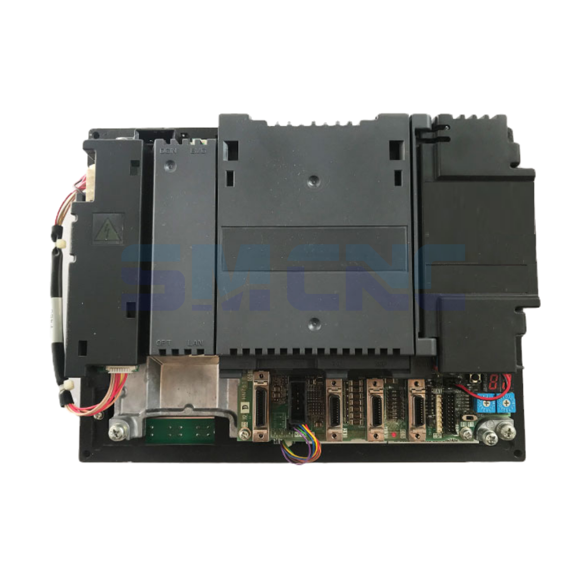 FCA70P-2A M70 Cnc Kontrol Ünitesi arkadan görünüm