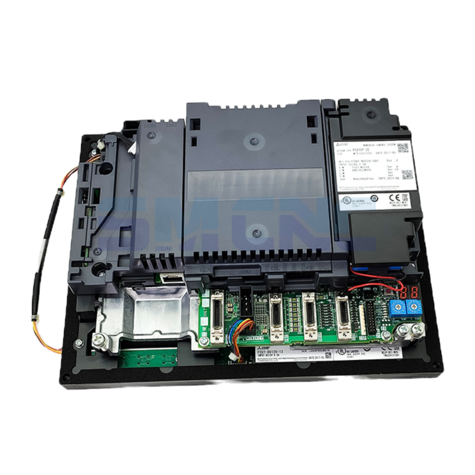 FCU7-MU556 M70V Mitsubishi Cnc Kontrol ünitesi arkadan görünüm