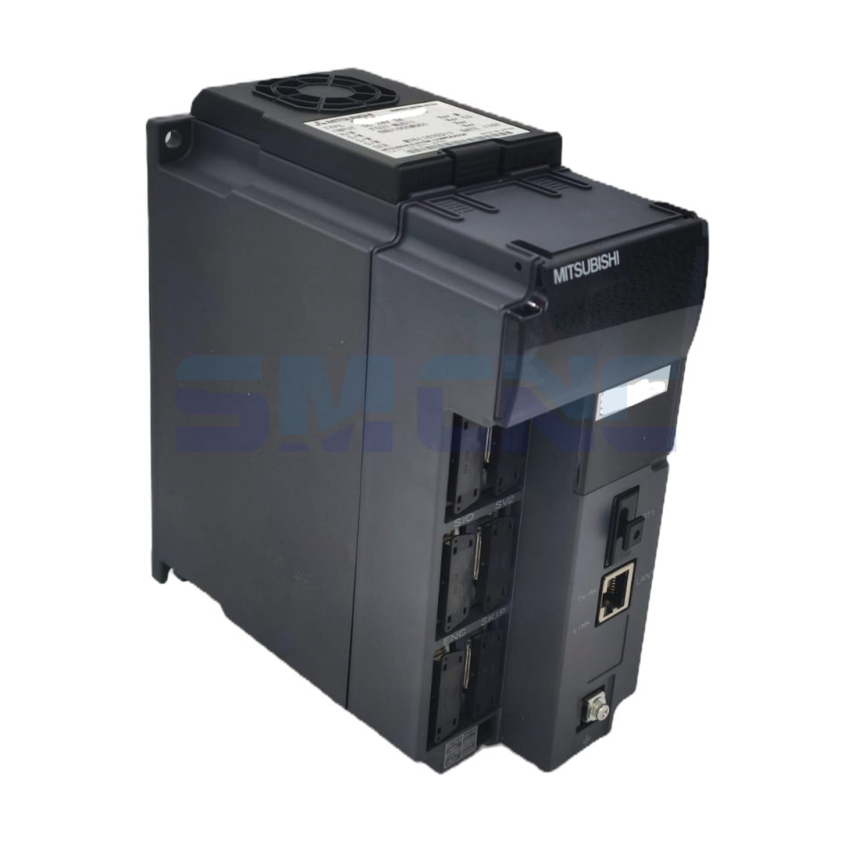 FCU7-MU002 M720 Mitsubishi Cnc Kontrol Ünitesi yandan görünüm