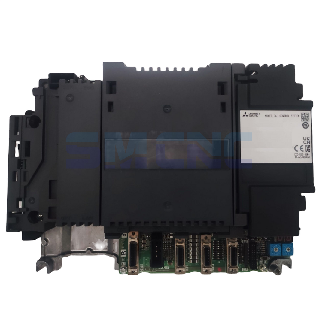 FCU7-MU553 M70 Mazatrol Cnc Kontrol Ünitesi arkadan görünüm